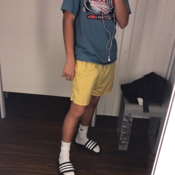 Meet your Posher, Alex - Picture 1 of 1